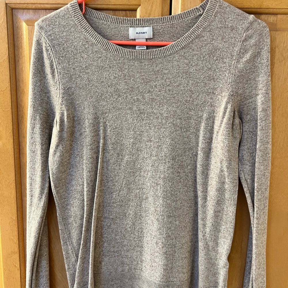 Old navy sweater